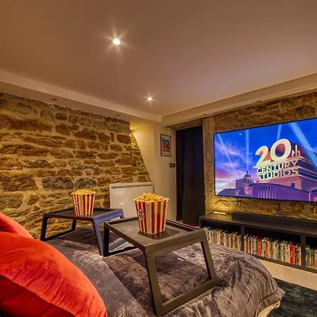 The Cinema Room-experience Unique A * ليون