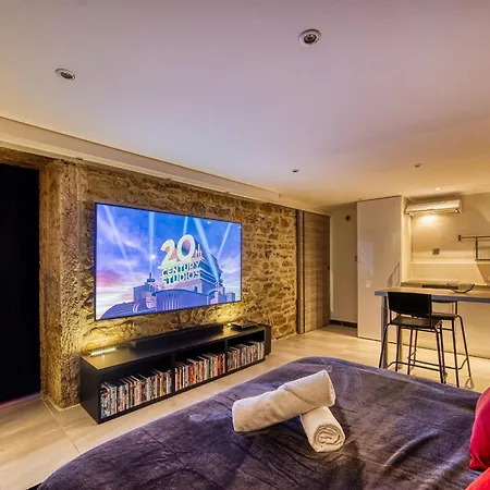 شقة The Cinema Room-experience Unique A *